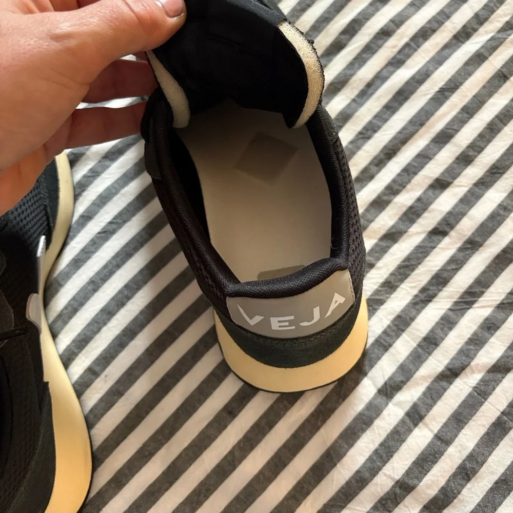 Veja Black Sneakers with White V Logo and Cream Midsole - Picture 3 of 3
